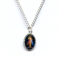 Medaille Barmherziger Jesus und Heilige Faustyna mit Kette Silberfarben x 3 Stück
