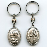 Schlüsselanhänger Heilige Familie und Christophorus Metall Silberfarben Länge 9 cm